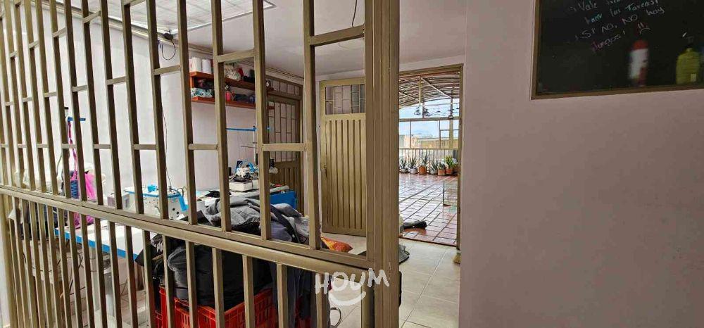 Casa de 9 alcobas en venta en Holanda, Bogotá, 78 m² · foto 18 de 24