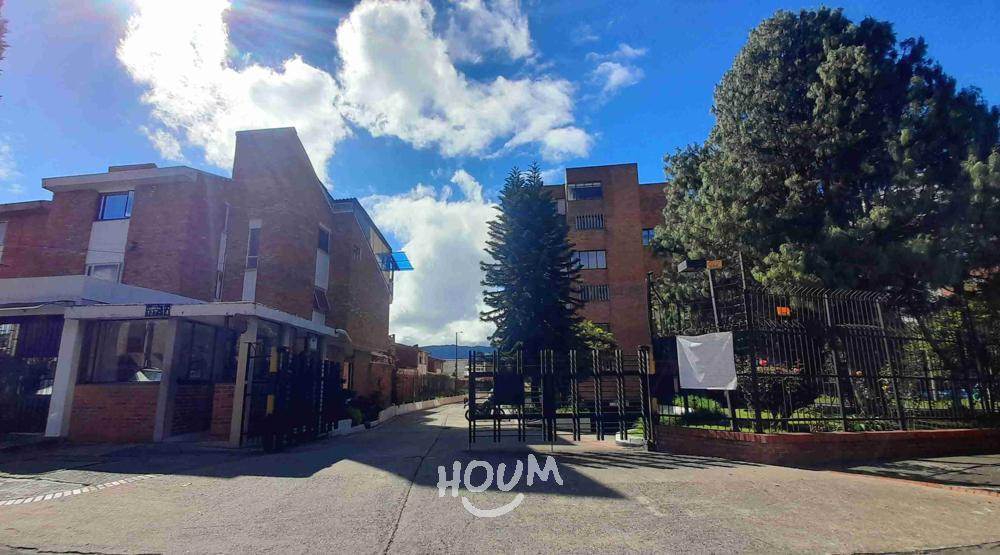 Apartamento de 3 alcobas en venta en Niza Viii, Bogotá, 115 m² · foto 2 de 24