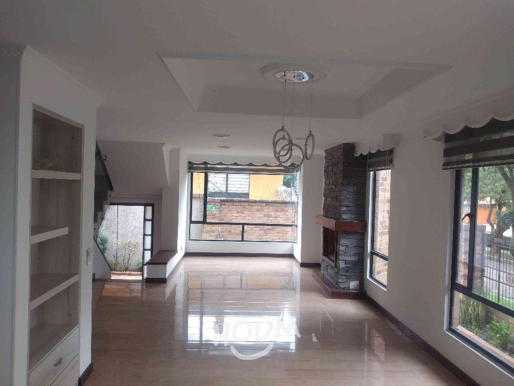 Casa de 5 alcobas en venta en Tarragona, Bogotá, 162 m² · foto 11 de 24
