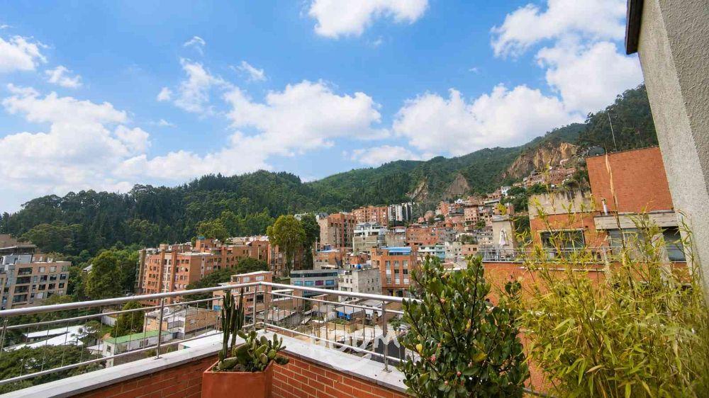 Apartamento de 4 alcobas en venta en Las Delicias Del Carmen, Bogotá, 265 m² · foto 10 de 24