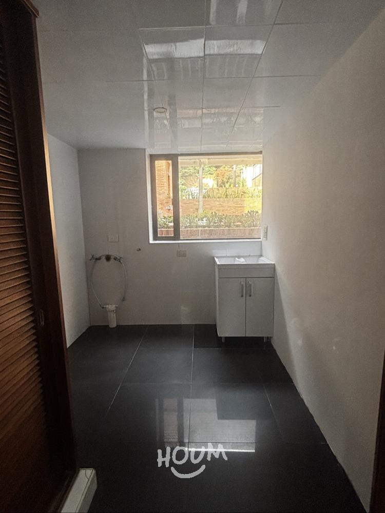 Apartamento de 3 alcobas en venta en Quimran, Bogotá, 330 m² · foto 9 de 24