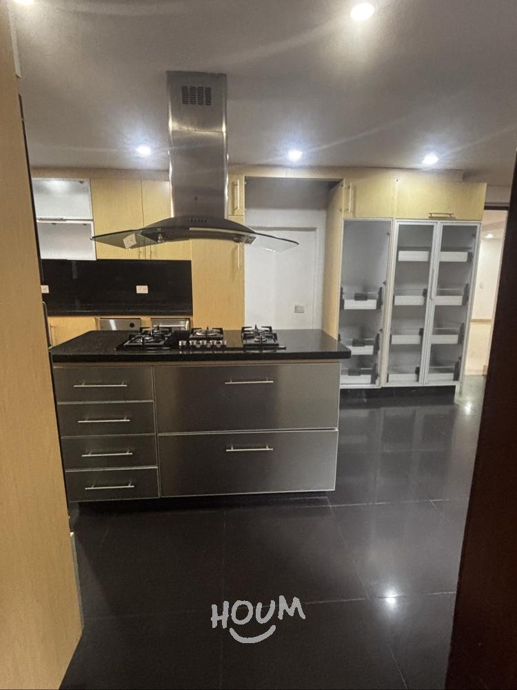 Apartamento de 3 alcobas en venta en Quimran, Bogotá, 330 m² · foto 8 de 24