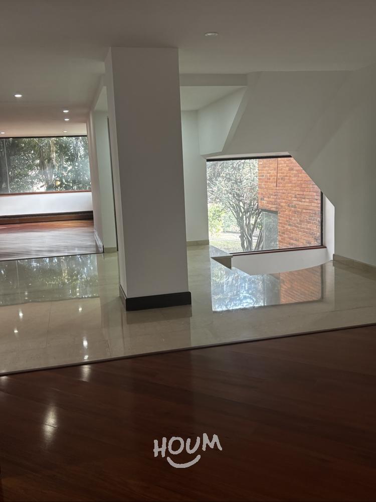 Apartamento de 3 alcobas en venta en Quimran, Bogotá, 330 m² · foto 5 de 24