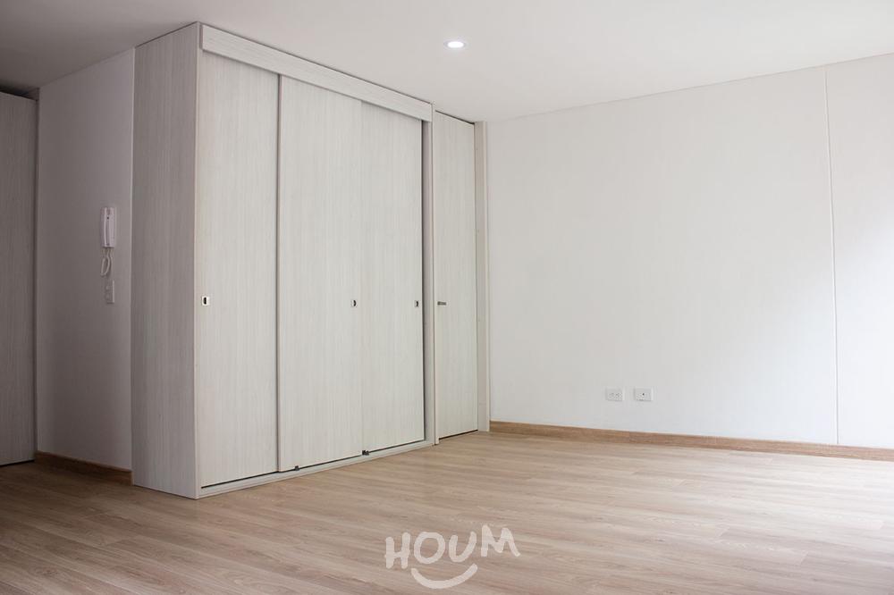 Apartamento de 1 alcoba en venta en Las Aguas, Bogotá, 37 m² · foto 2 de 19