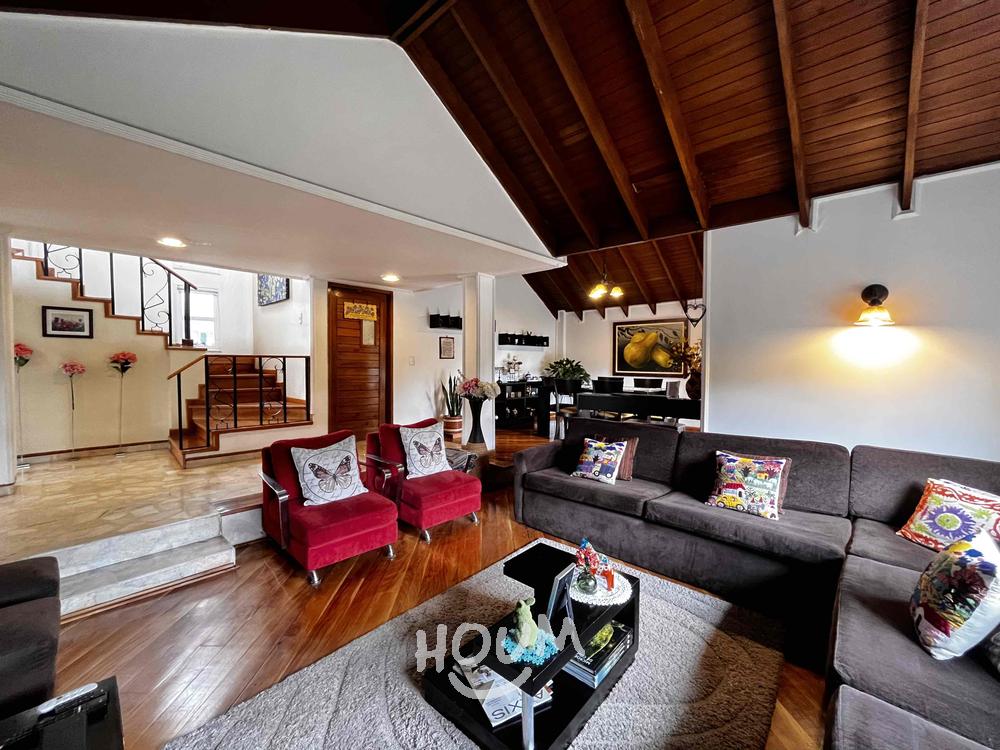 Casa de 4 alcobas en venta en San Jose De Bavaria, Bogotá, 243 m² · foto 22 de 24