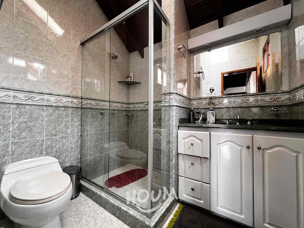 Casa de 4 alcobas en venta en San Jose De Bavaria, Bogotá, 243 m² · foto 14 de 24
