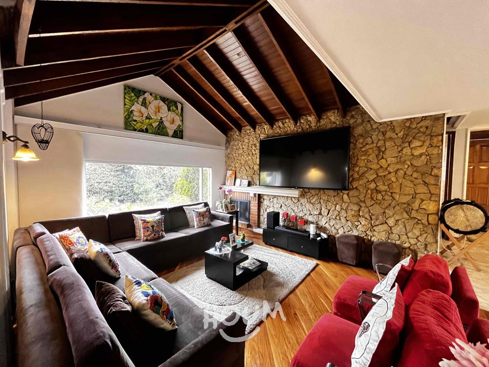 Casa de 4 alcobas en venta en San Jose De Bavaria, Bogotá, 243 m² · foto 10 de 24