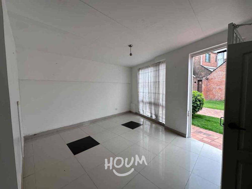 Casa de 5 alcobas en venta en Niza, Bogotá, 290 m² · foto 8 de 24