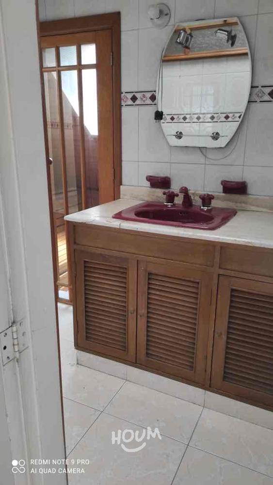 Casa de 5 alcobas en venta en Niza, Bogotá, 290 m² · foto 14 de 24