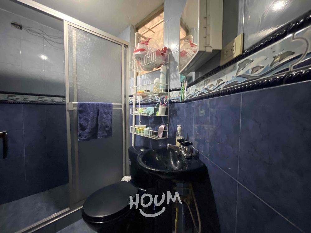 Casa de 9 alcobas en venta en Zona 8, Bogotá, 281 m² · foto 18 de 24