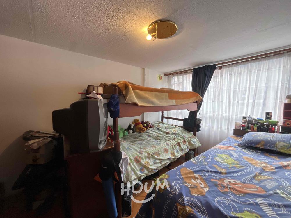 Casa de 9 alcobas en venta en Zona 8, Bogotá, 281 m² · foto 4 de 24