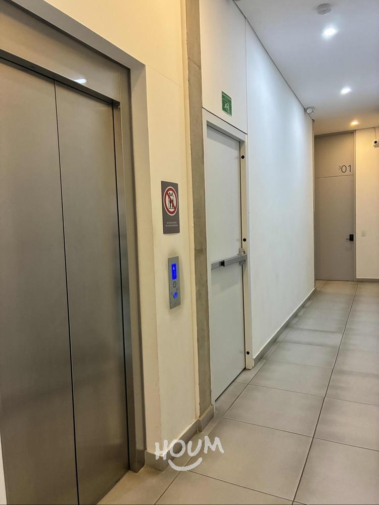 Apartamento de 1 alcoba en venta en San Luis, Bogotá, 18 m² · foto 2 de 20