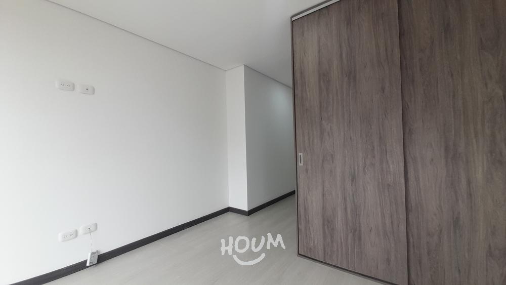 Apartamento de 1 alcoba en venta en San Luis, Galerías, Bogotá, 30 m² · foto 2 de 13