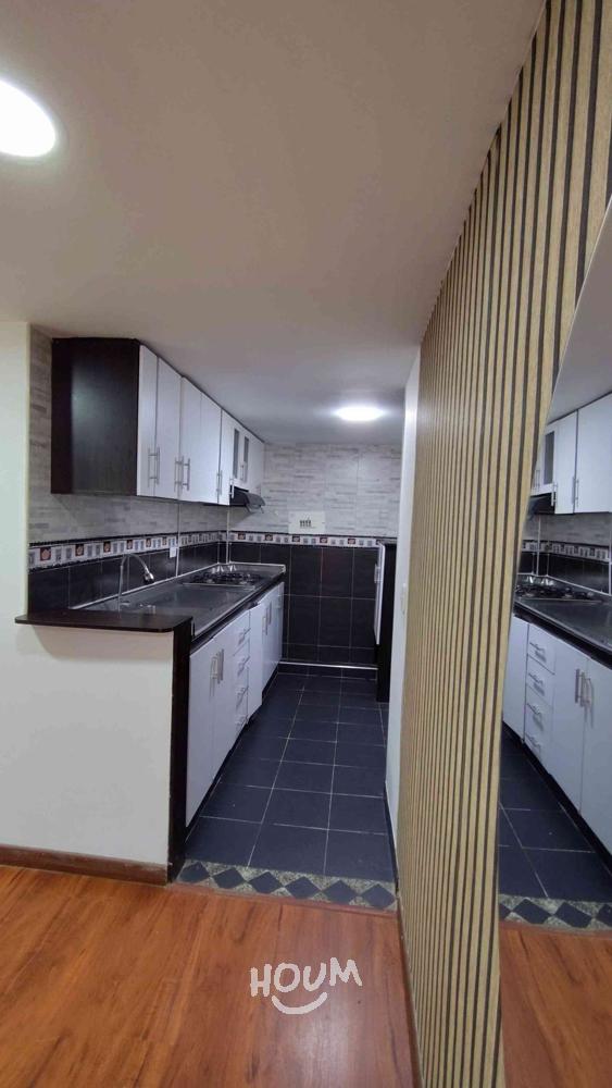 Apartamento de 2 alcobas en venta en Alameda, Engativá, Bogotá, 38 m² · foto 2 de 20