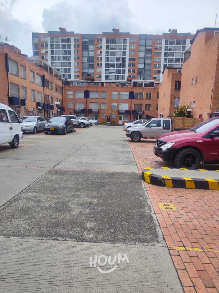 Casa de 3 alcobas en venta en Almendros, Bogotá, 83 m² · foto 7 de 24