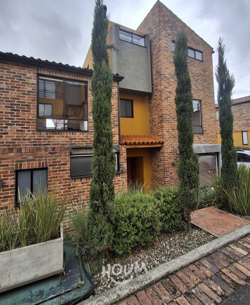 Casa en venta en Casa Blanca Suba, Bogotá · foto 3 de 24