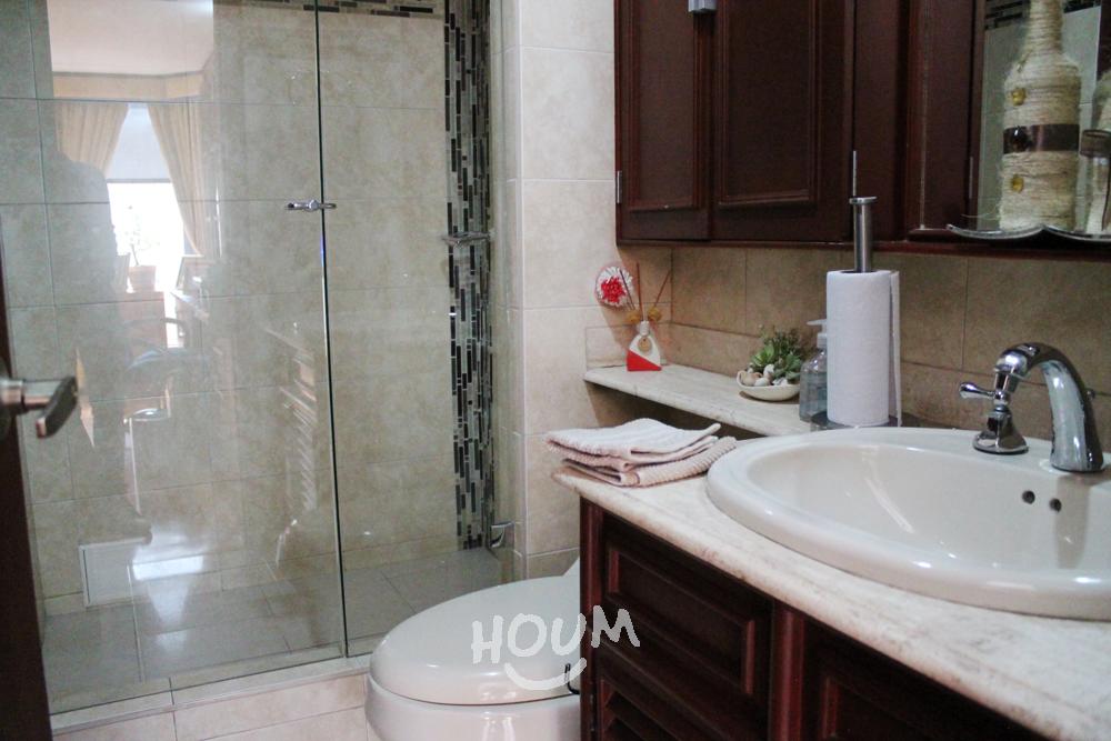 Apartamento de 3 alcobas en venta en Santa Barbara Central, Bogotá, 100 m² · foto 18 de 24