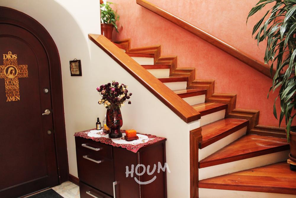 Apartamento de 3 alcobas en venta en Santa Barbara Central, Bogotá, 100 m² · foto 2 de 24