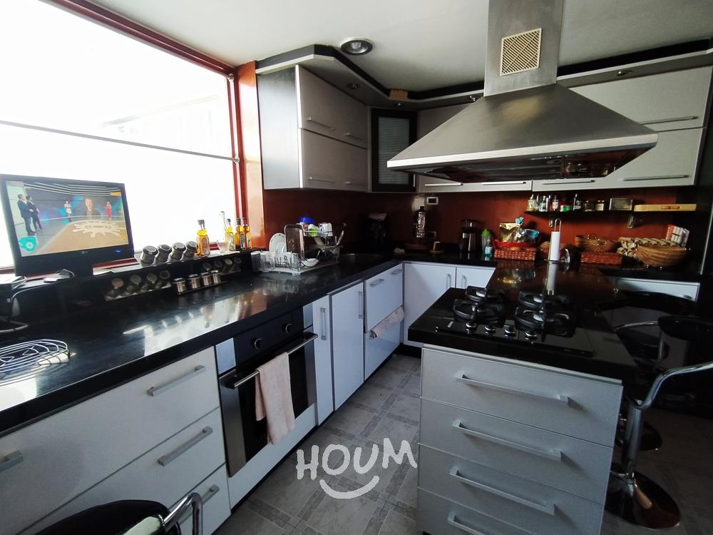 Apartamento de 3 alcobas en venta en Santa Barbara Central, Bogotá, 100 m² · foto 7 de 24
