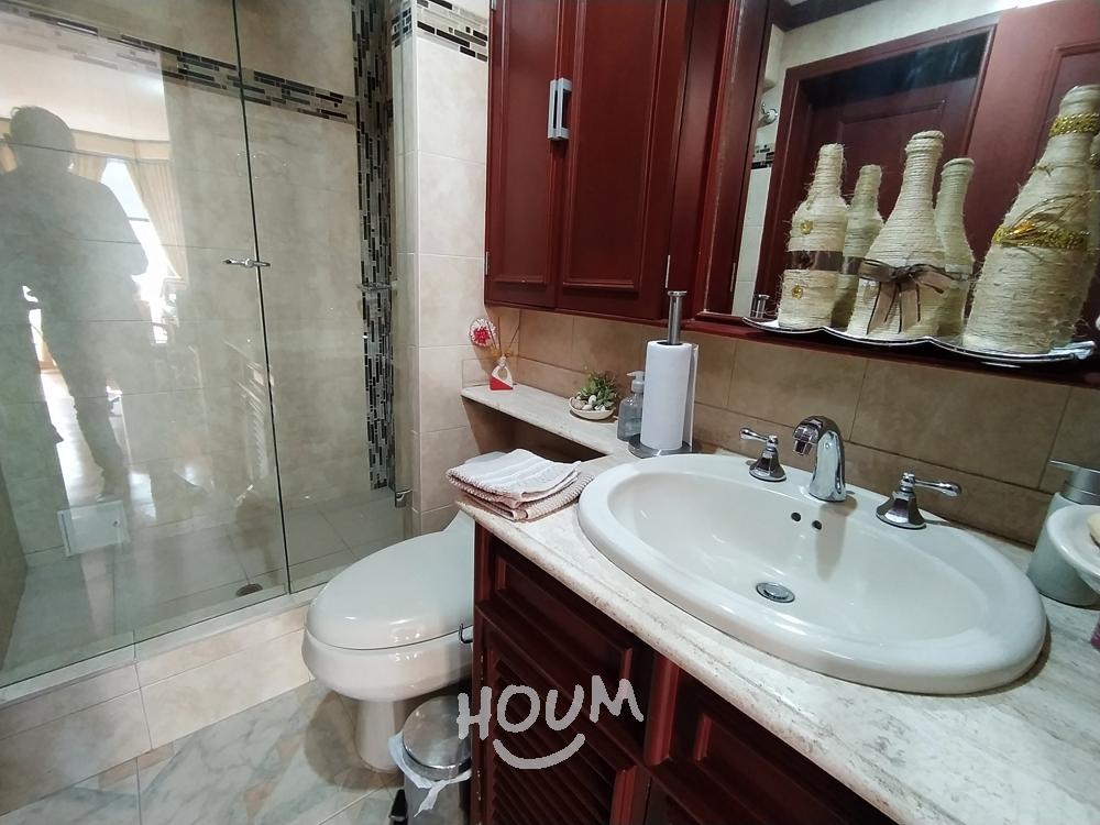 Apartamento de 3 alcobas en venta en Santa Barbara Central, Bogotá, 100 m² · foto 22 de 24