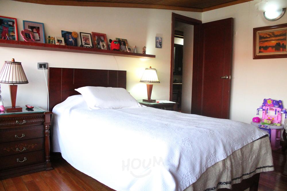 Apartamento de 3 alcobas en venta en Santa Barbara Central, Bogotá, 100 m² · foto 11 de 24