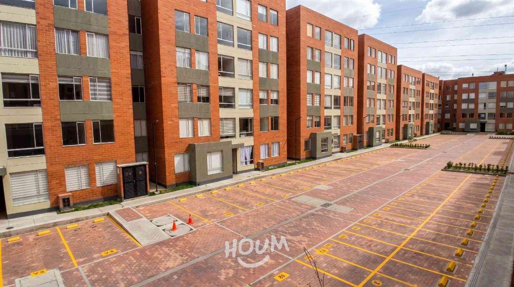 Apartamento de 2 alcobas en venta en Lagos De Torca, Bogotá, 45 m² · foto 2 de 17