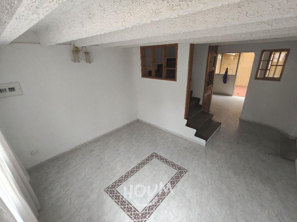 Casa en venta en Villas De Granada, Bogotá · foto 2 de 23