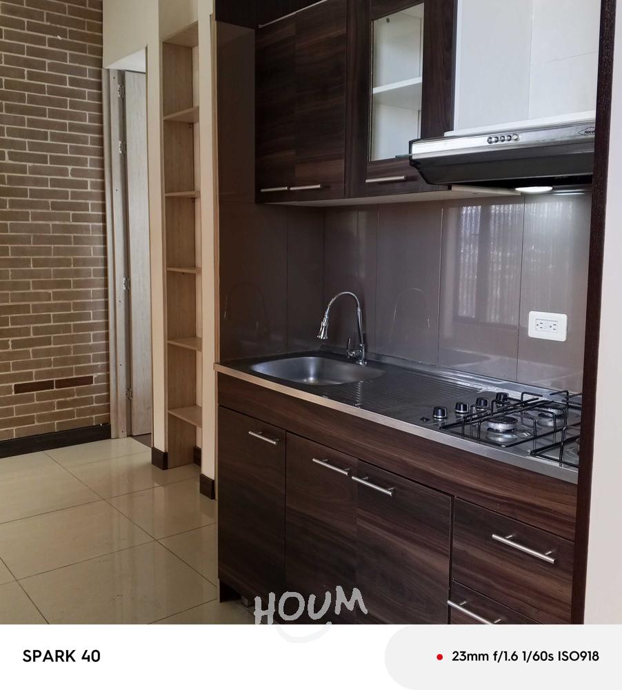 Apartamento en arriendo en El Refugio, Bogotá · foto 2 de 9