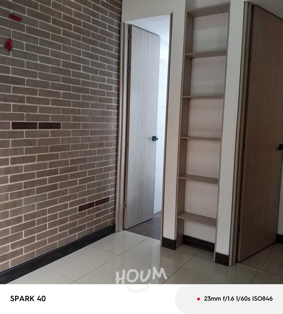 Apartamento en arriendo en El Refugio, Bogotá · foto 4 de 9