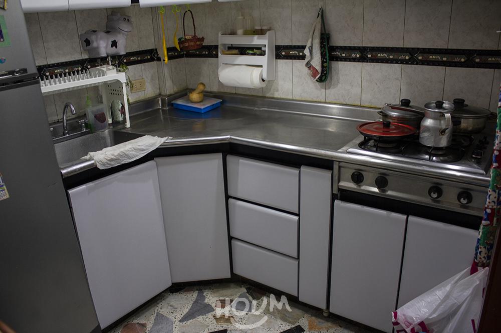 Apartamento de 4 alcobas en venta en La Colmena, Bogotá, 74 m² · foto 5 de 20