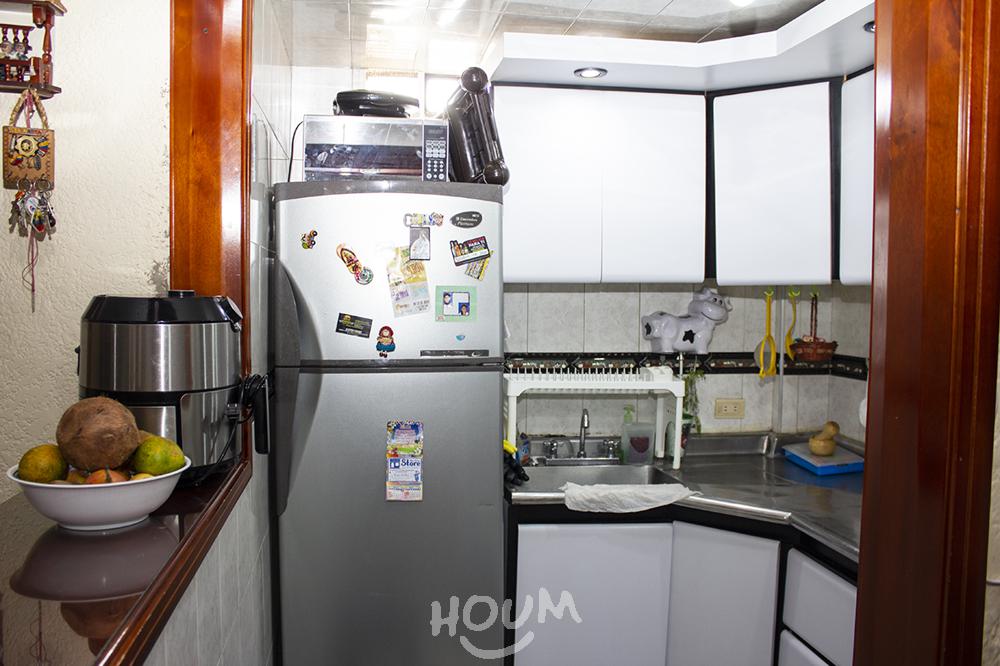 Apartamento de 4 alcobas en venta en La Colmena, Bogotá, 74 m² · foto 3 de 20