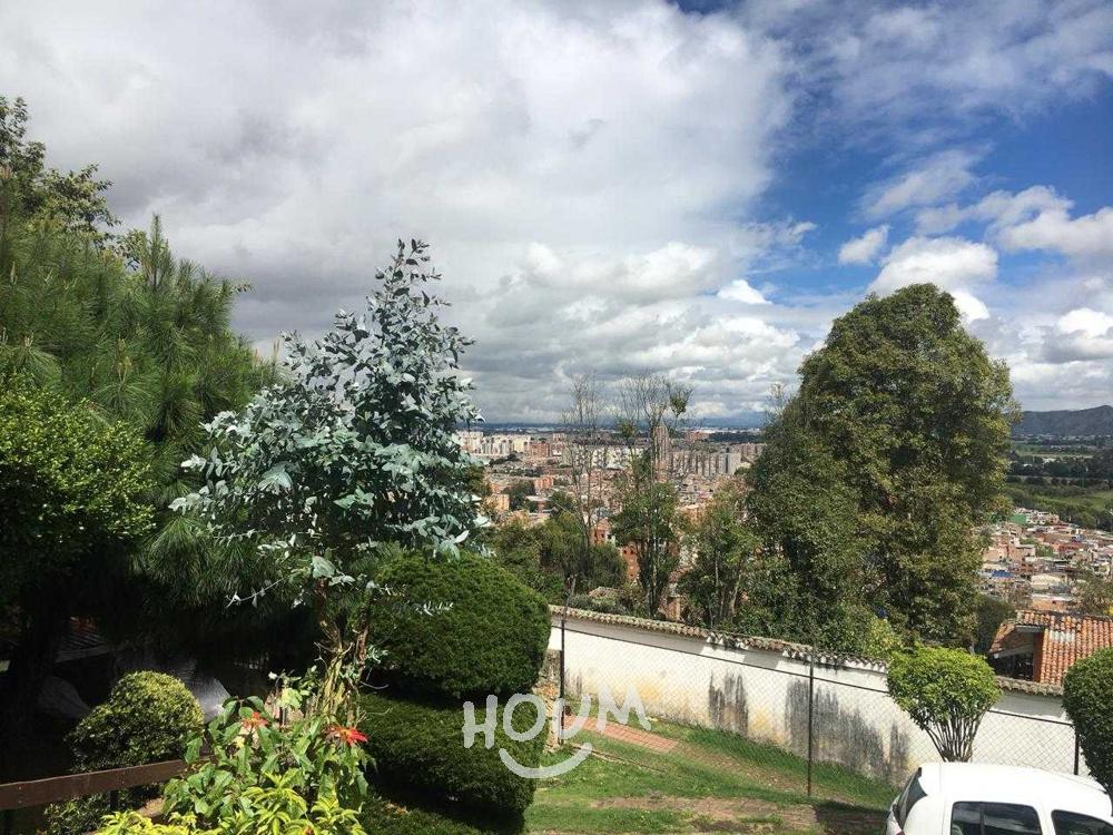 Casa de 4 alcobas en venta en El Salitre, Bogotá, 220 m² · foto 8 de 24