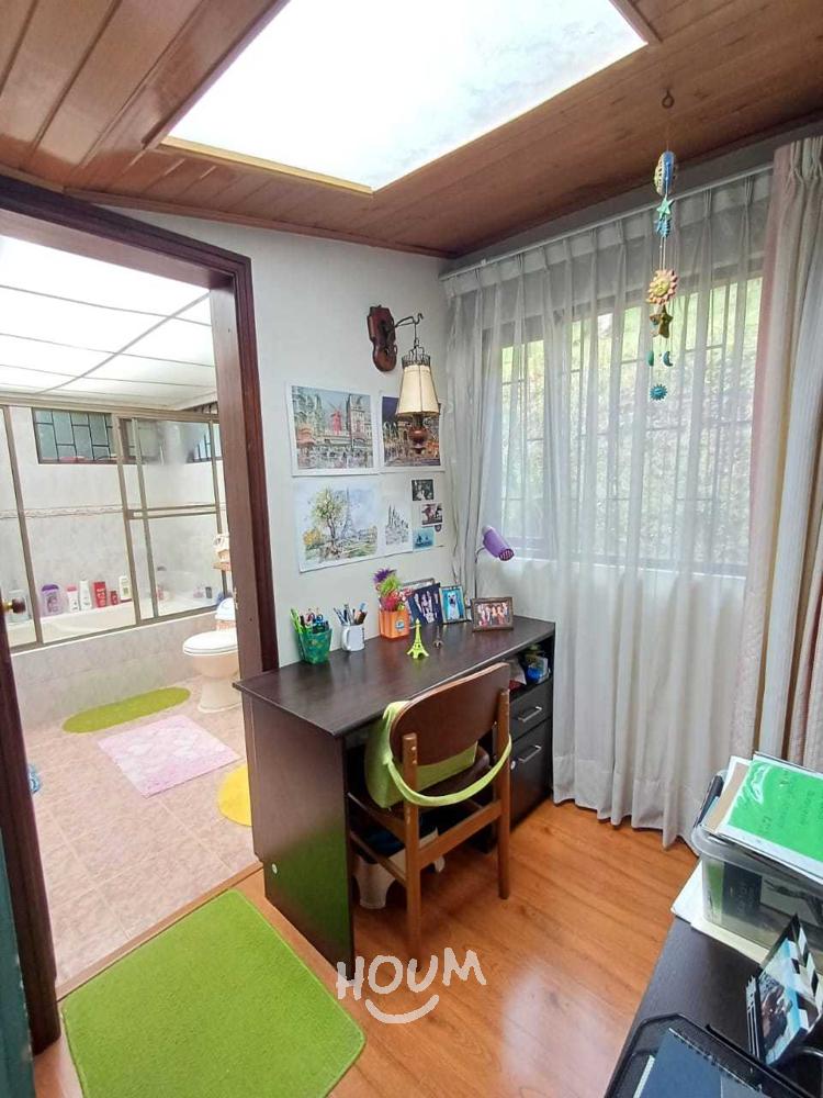 Casa de 4 alcobas en venta en El Salitre, Bogotá, 220 m² · foto 18 de 24