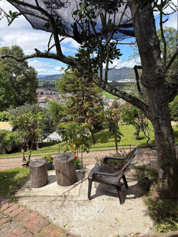 Casa de 4 alcobas en venta en El Salitre, Bogotá, 220 m² · foto 9 de 24