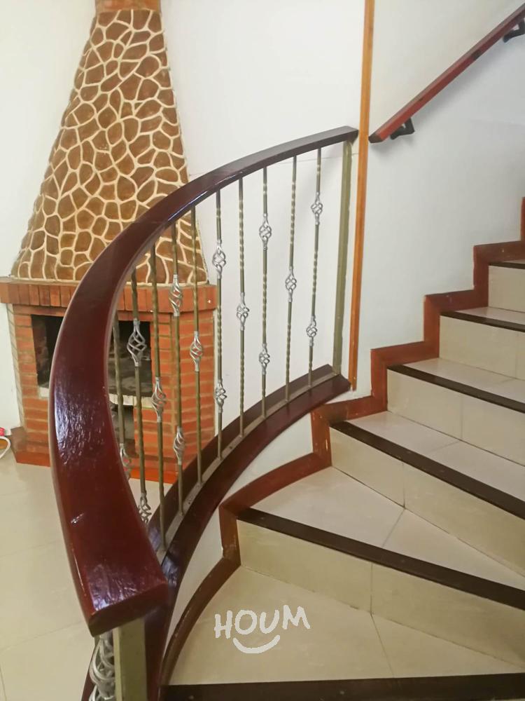 Casa de 6 alcobas en venta en Andes Norte, La Floresta, Bogotá, 300 m² · foto 3 de 24
