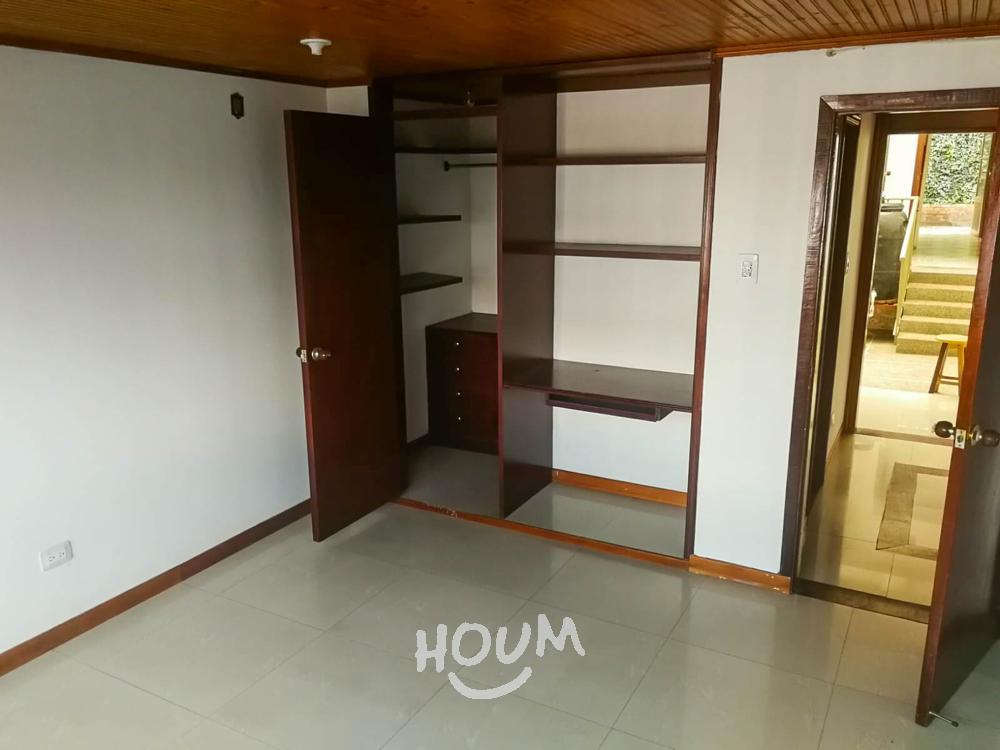 Casa de 6 alcobas en venta en Andes Norte, La Floresta, Bogotá, 300 m² · foto 22 de 24