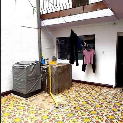 Casa de 7 alcobas en venta en Santo Domingo, Las Ferias, Bogotá, 286 m² · foto 8 de 9