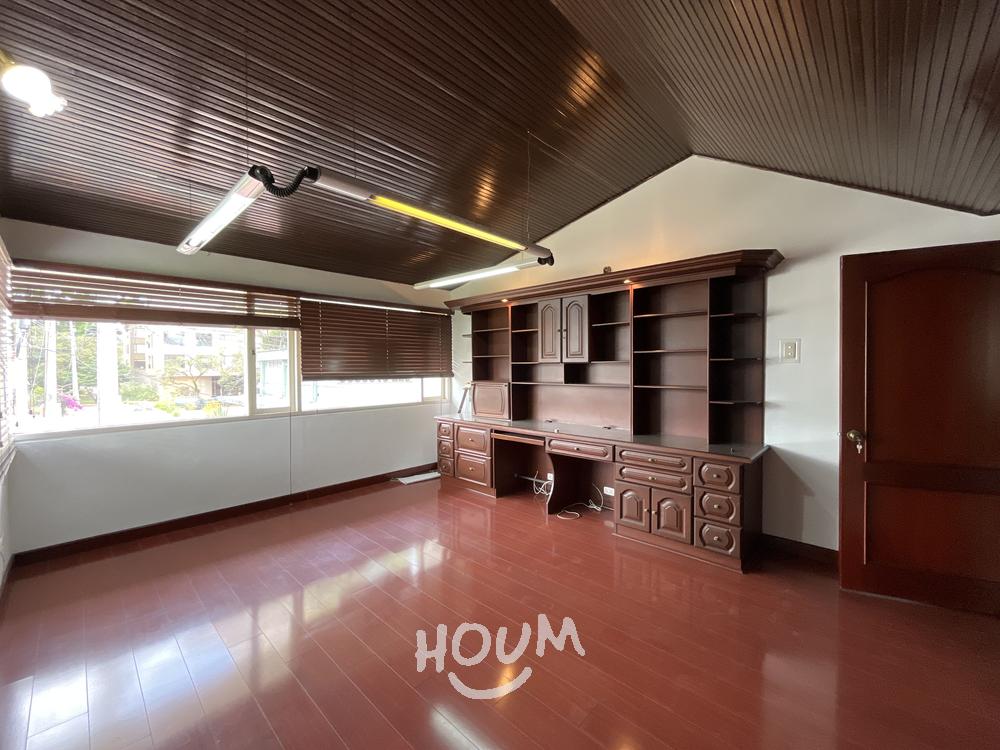 Casa de 6 alcobas en venta en Pasadena, Bogotá, 274 m² · foto 7 de 24