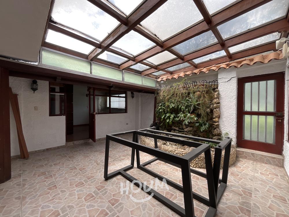Casa de 6 alcobas en venta en Pasadena, Bogotá, 274 m² · foto 9 de 24