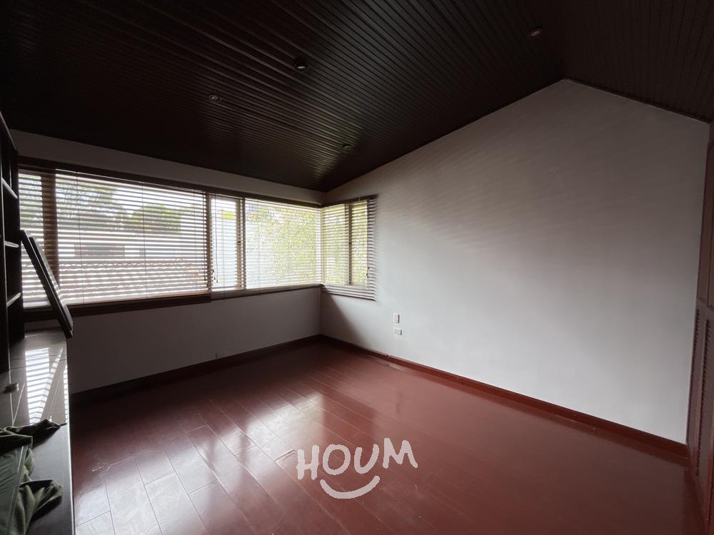 Casa de 6 alcobas en venta en Pasadena, Bogotá, 274 m² · foto 8 de 24