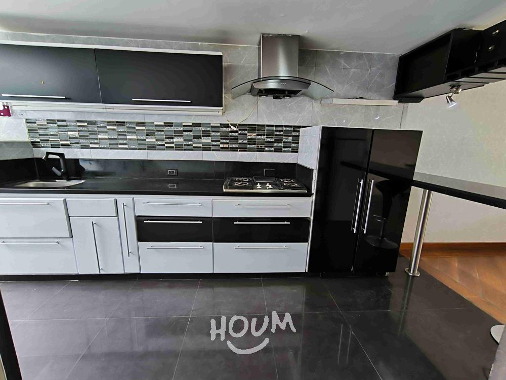 Casa de 4 alcobas en venta en Molinos Norte, Bogotá, 200 m² · foto 3 de 24