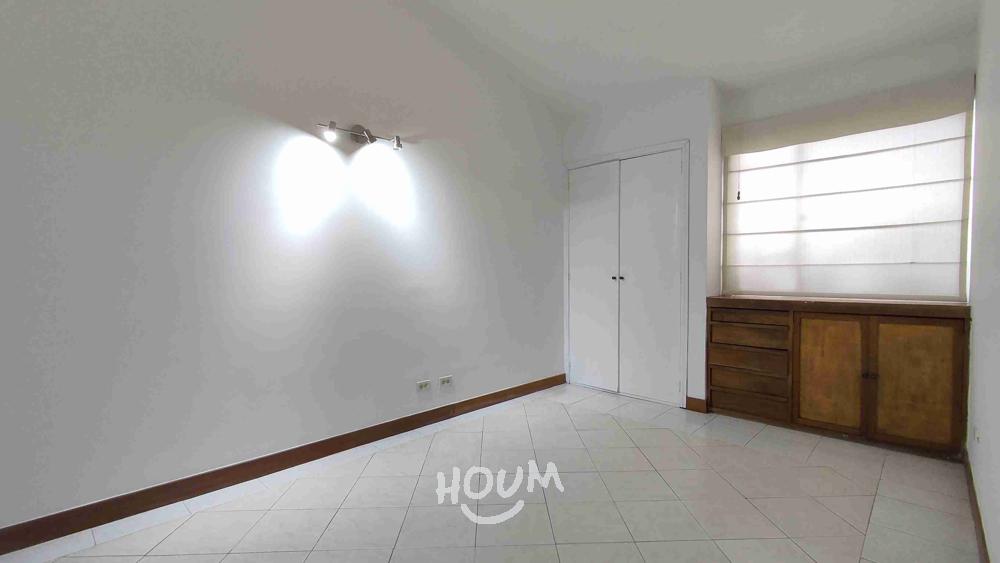 Casa de 4 alcobas en venta en Las Villas, Bogotá, 300 m² · foto 18 de 24