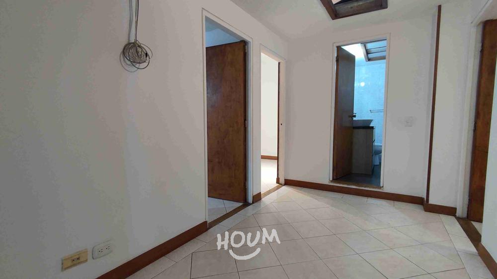 Casa de 4 alcobas en venta en Las Villas, Bogotá, 300 m² · foto 14 de 24