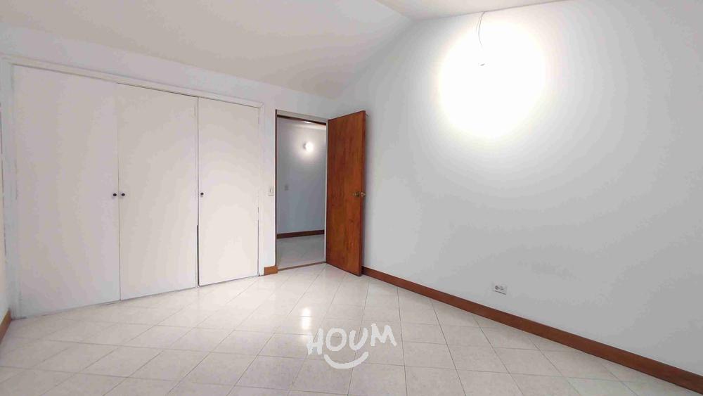 Casa de 4 alcobas en venta en Las Villas, Bogotá, 300 m² · foto 23 de 24