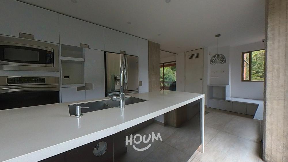 Apartamento de 3 alcobas en venta en Gratamira, Niza, Bogotá, 205 m² · foto 8 de 24