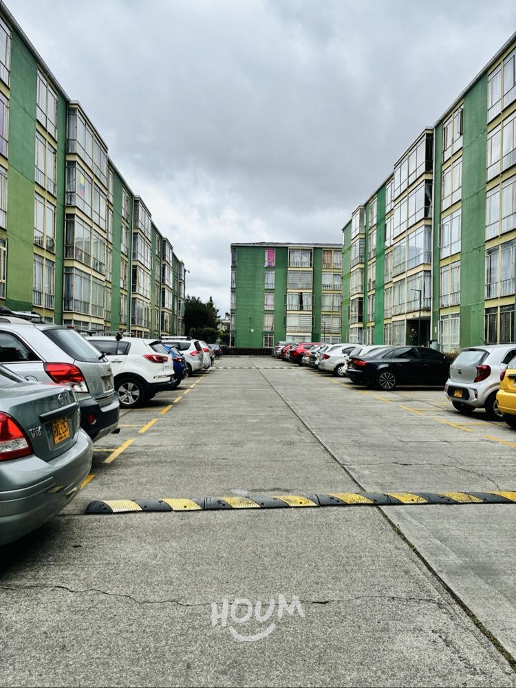 Apartamento de 3 alcobas en venta en Bosque De San Carlos, San José, Bogotá, 57 m² · foto 2 de 24