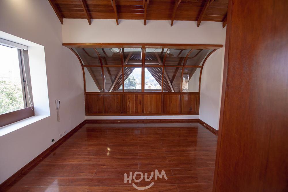Casa de 4 alcobas en venta en Casa Blanca I, Casablanca Suba, Bogotá, 300 m² · foto 2 de 24