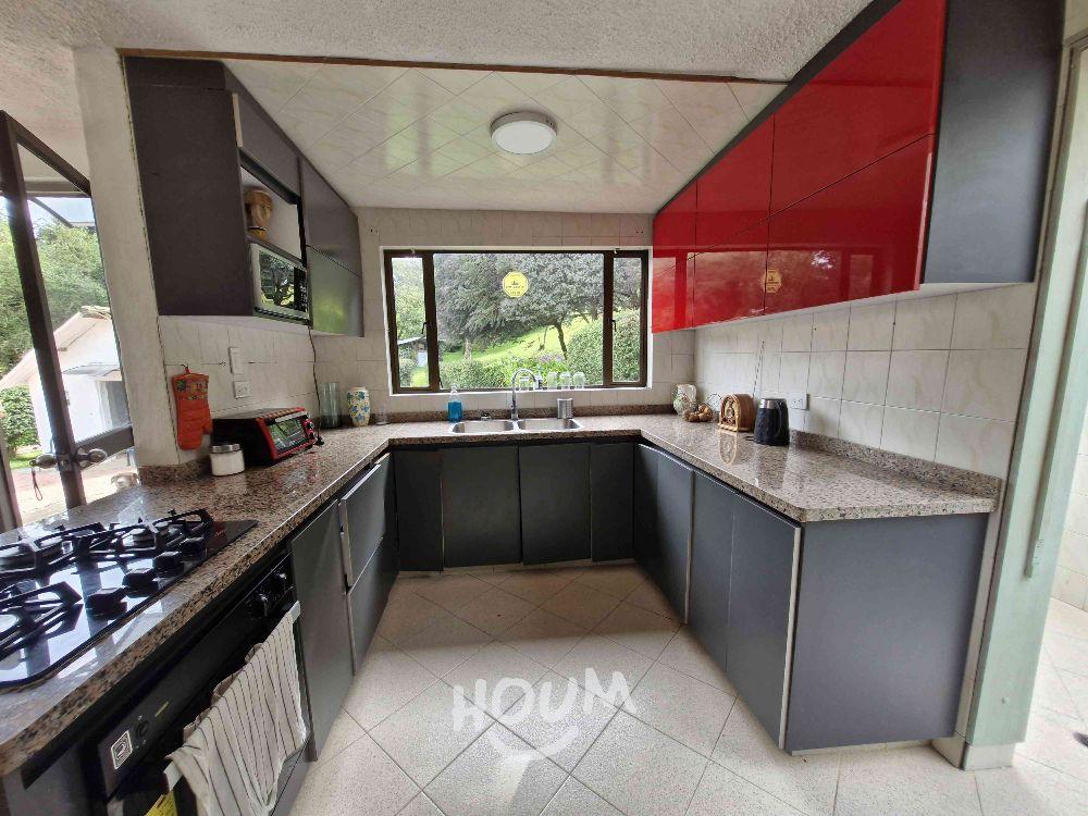 Casa de 5 alcobas en venta en Chapinero Alto, Bogotá, 430 m² · foto 10 de 24