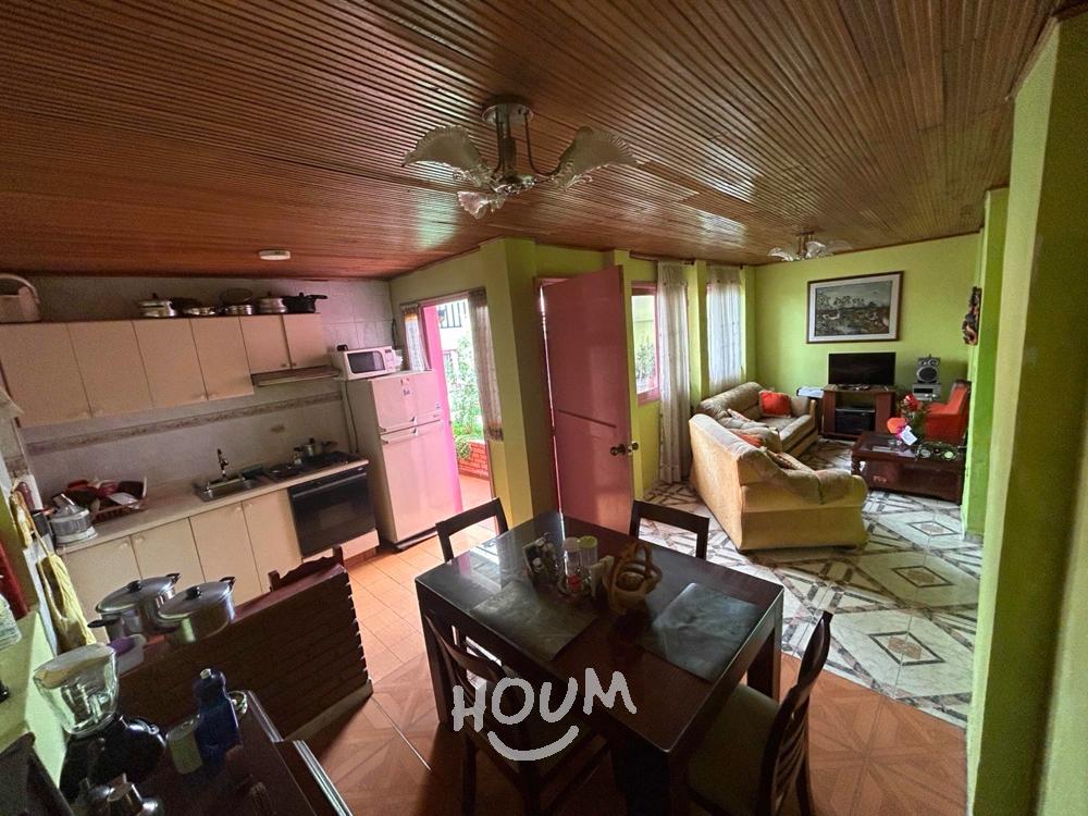 Casa en venta en Belen, Bogotá · foto 8 de 16