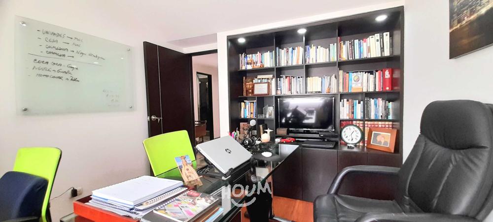 Casa de 4 alcobas en venta en Malibu, Bogotá, 301 m² · foto 16 de 24
